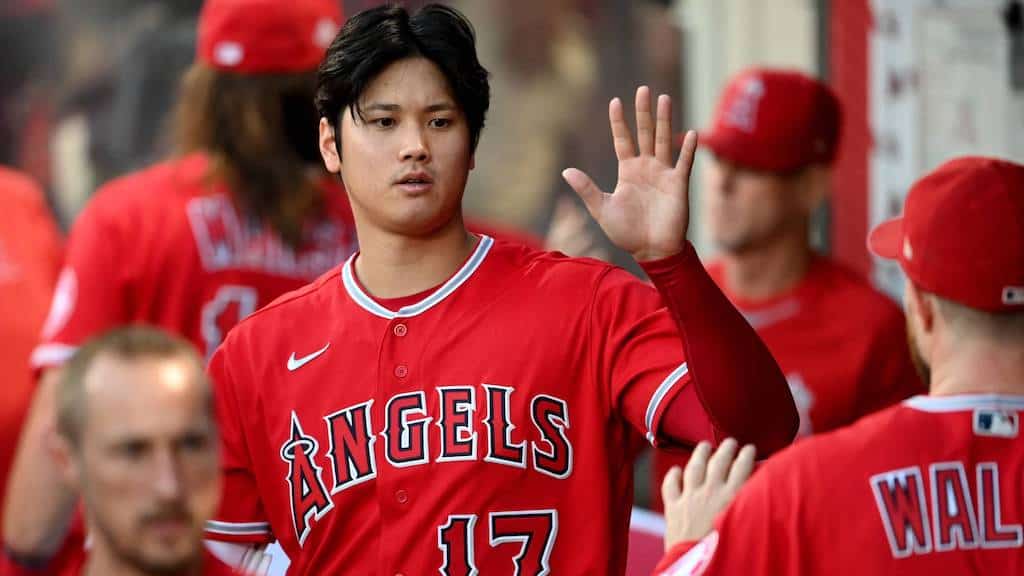 A Look Inside the Sports World - Daily Report - July 16