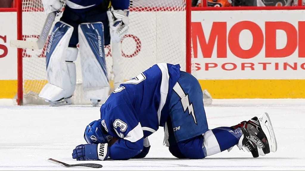 Lightning Crashes - Tampa Bay Dies - December 6